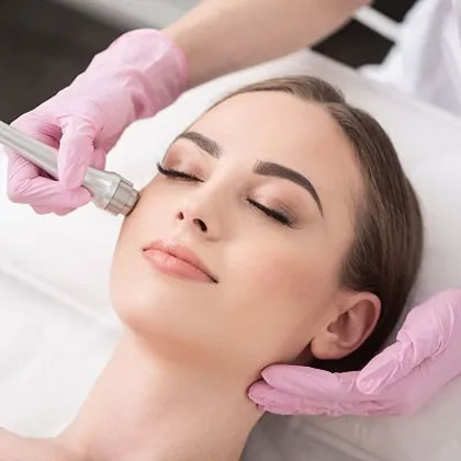 Microneedling in Dubai